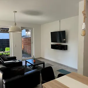 Apartment Neubau, Moderne Haushälfte In, Hamburg